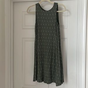 Old Navy green dress with white details. Size small.